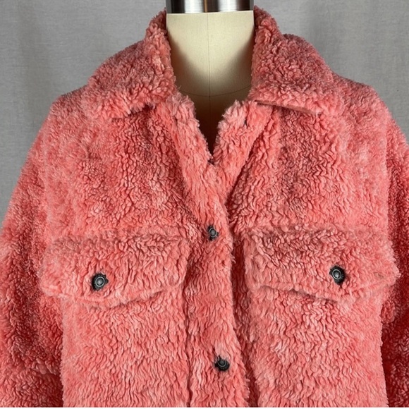 Free People We The Free Sherpa Cropped Jacket in Pink🌸 - Picture 3 of 8